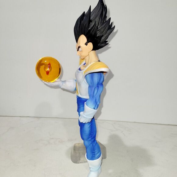 NWT Dragon Ball Z Vegeta Holding Dragon Ball Figure Statue 11 Inch PVC SEALED - Picture 7 of 16